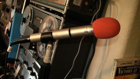 Sony Electret Condenser microphonein the Museum of Magnetic Sound Recording's vintage microphone and recording equipment collection