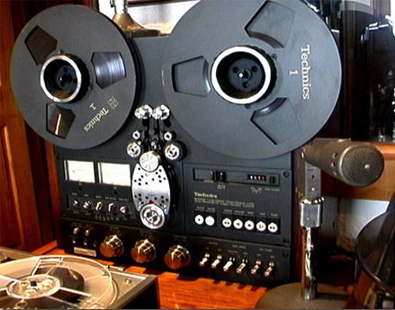 Technics RS-1700 reel to reel tape recorder in the Museum of MAgnetic Sound Recording