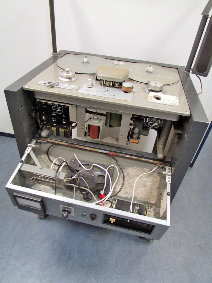 Telefunken M-10 reel to reel tape recorder photo in the Reel2ReelTexas.com vintage reel tape recorder recording collection