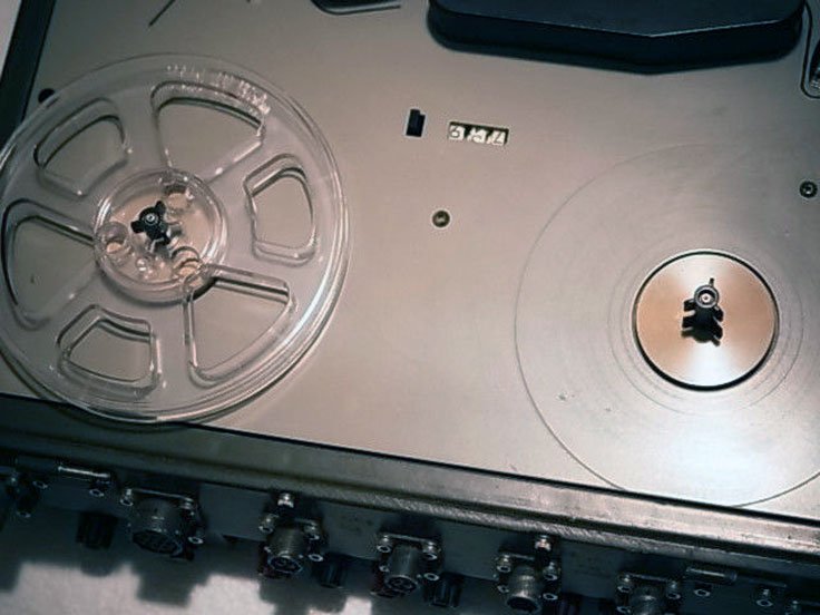 Telefunken military reel to reel tape recorder photo in the Reel2ReelTexas.com vintage reel tape recorder recording collection