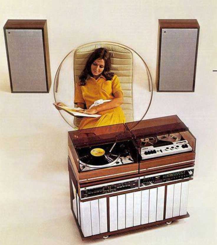 Dual TG 29 reel to reel tape recorder with Dual turntable in 1968 ad in the Reel2ReelTexas.com vintage reel tape recorder recording collection